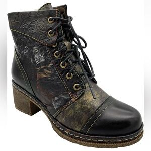 L'Artiste by Spring Step "Fallinlove" Floral Embossed Boots black multi 6 NWOT